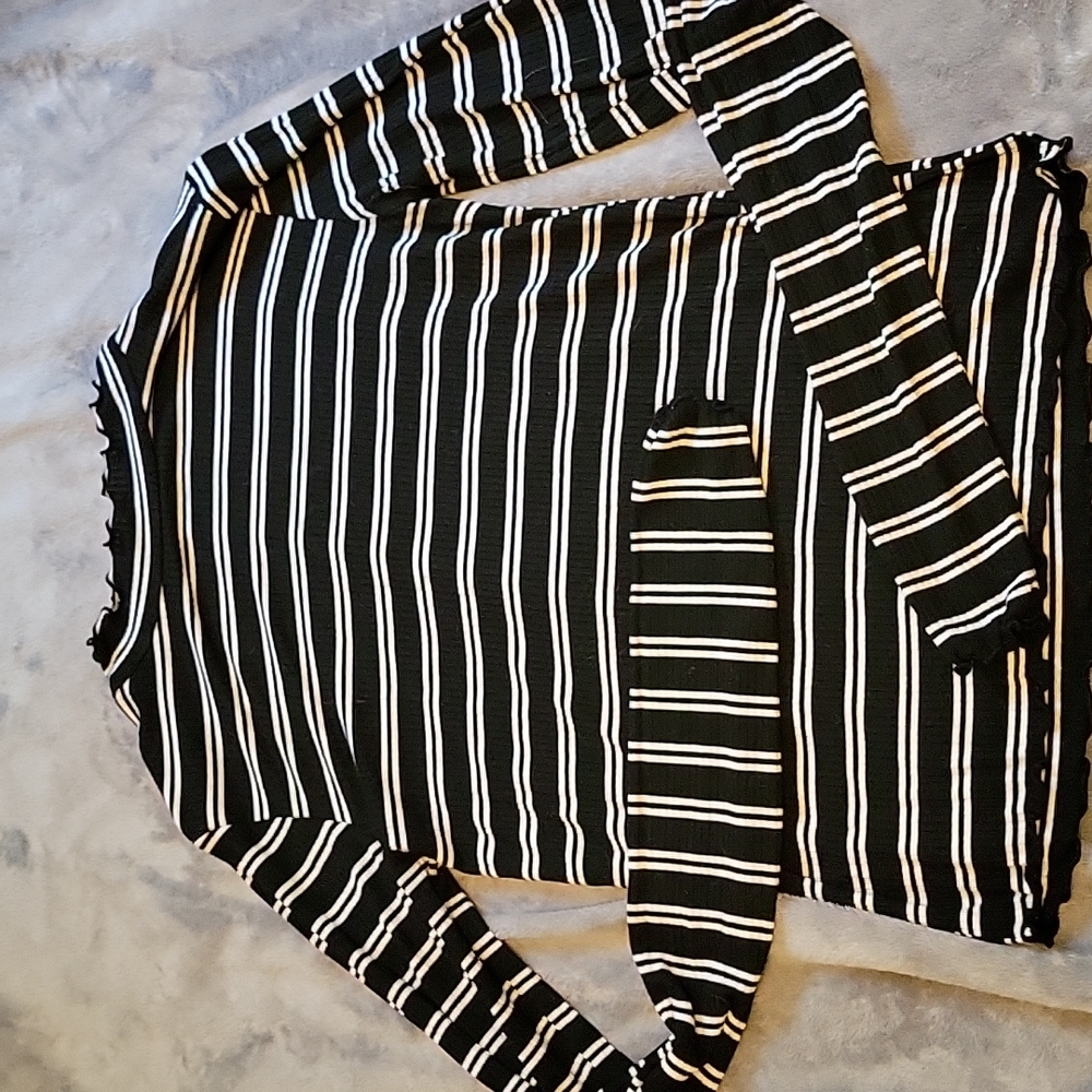 Arizona Jean: Black and White Horizontal Long Sleeve Shirt